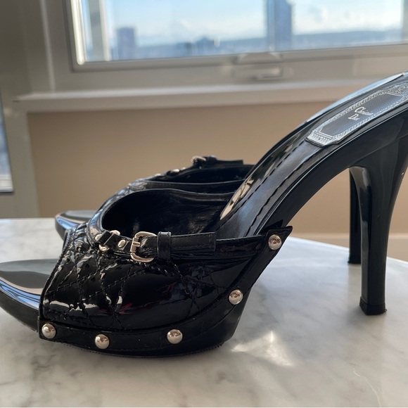 Authentic Dior Patente leather high-heels sandals - Picture 4 of 10